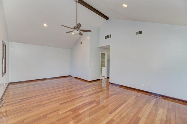 Building Photo - 1400 N 22nd Ave