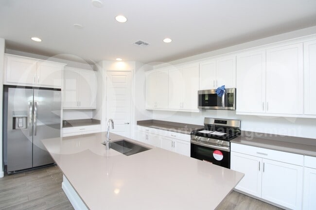 Building Photo - 2064 W Sienna Bouquet Pl