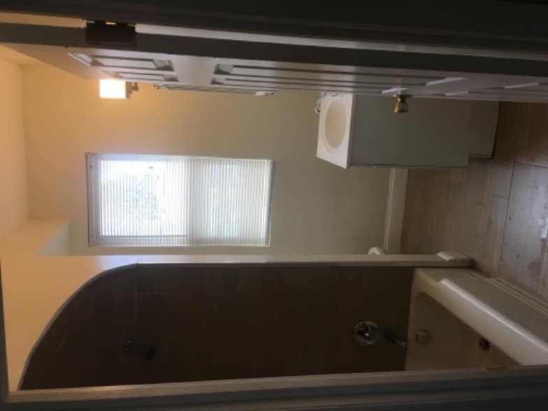 Building Photo - 3400 Fairview Ave