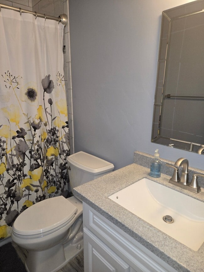 Building Photo - 1357 Natasha Cir