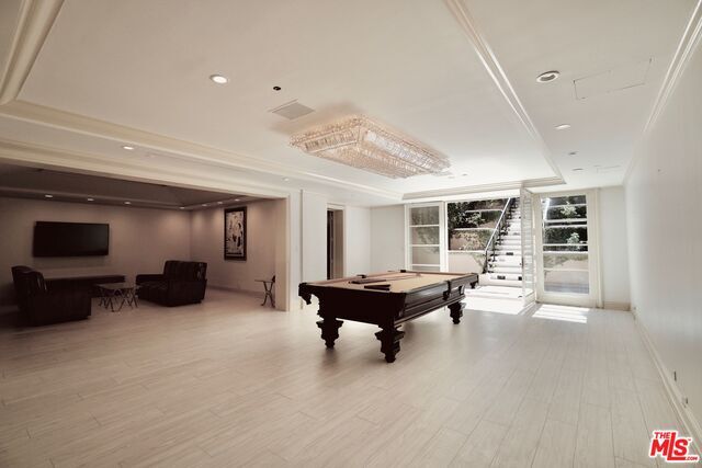 Building Photo - 817 Whittier Dr