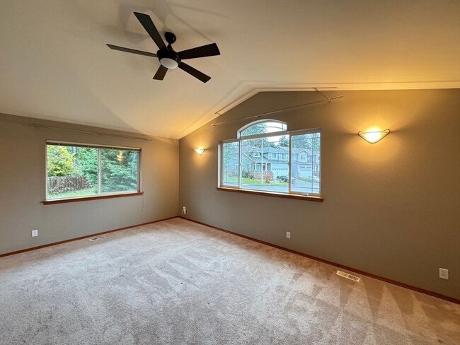 Building Photo - Spacious Home for Rent in Bothell, WA!