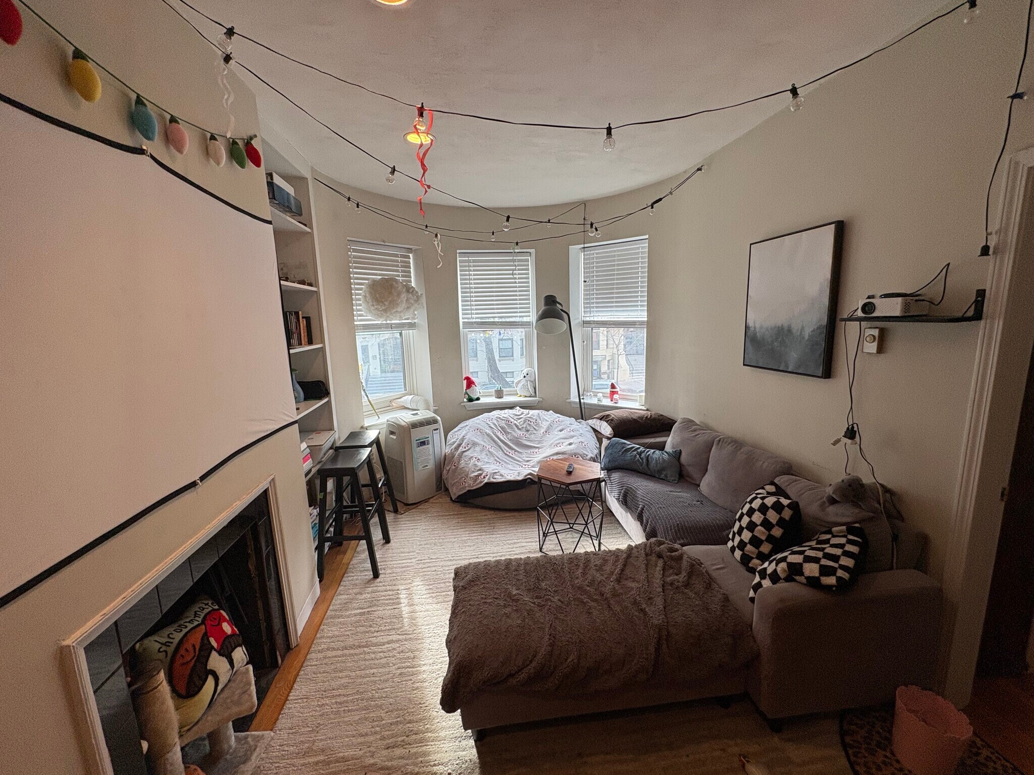 Building Photo - 41 Symphony Rd