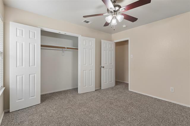 Building Photo - 308 Laurel Ln