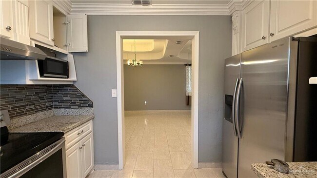 Building Photo - 6613 S Amarillo Ln