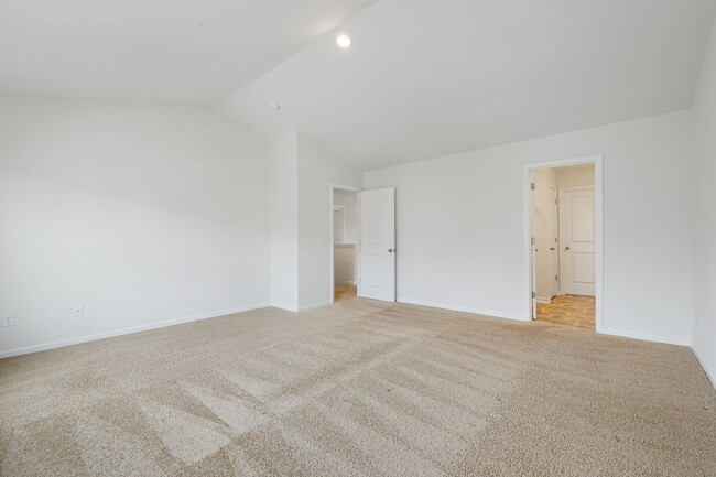 Building Photo - 206 Marathon Ln