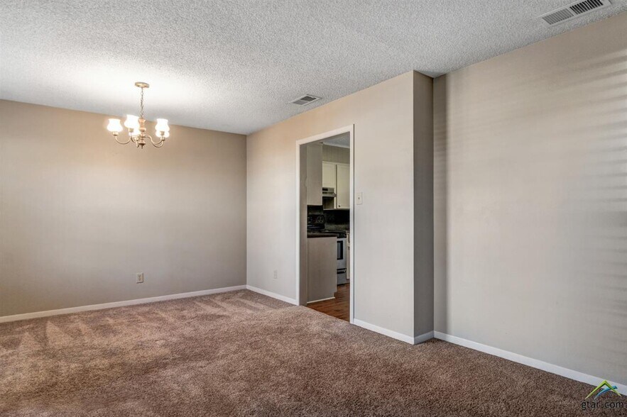 Building Photo - 407 Shiloh Rd