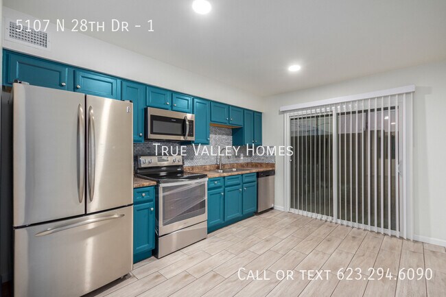 Building Photo - 5107 N 28th Dr