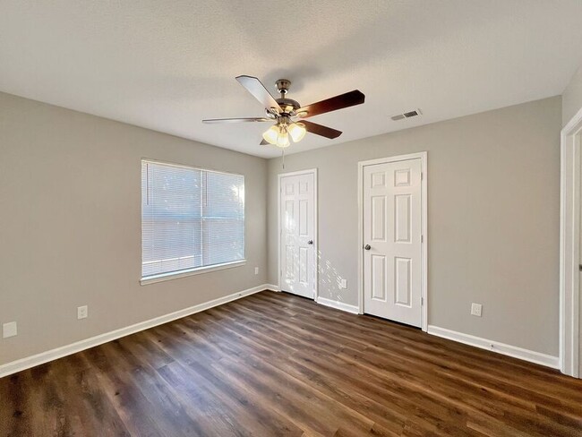 Building Photo - 3912 Santa Fe Loop