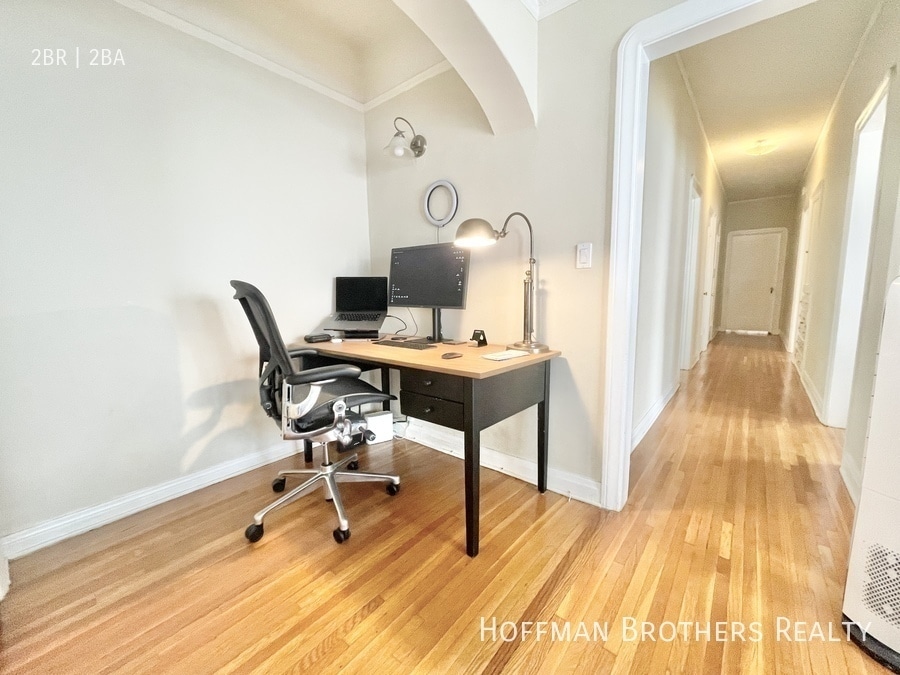 Building Photo - 606 N Spaulding Ave