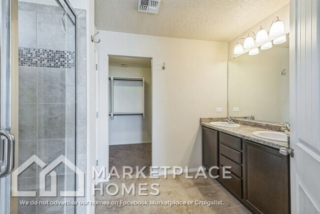 Building Photo - 7114 Wasilla Dr NE