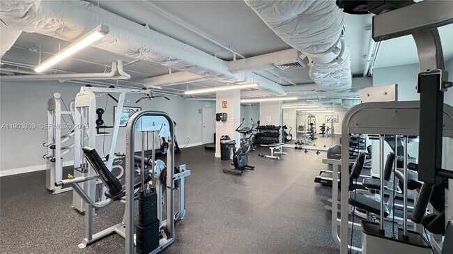 Building Photo - 140 S Dixie Hwy