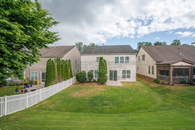 Building Photo - 127 Blossom Ridge Dr