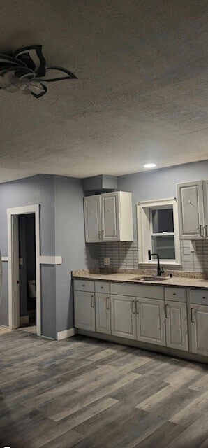 Building Photo - 15 Otto St