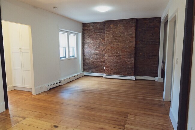Building Photo - 41 Harvard St