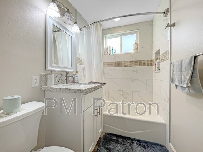 Building Photo - 6724 Sequoia Dr
