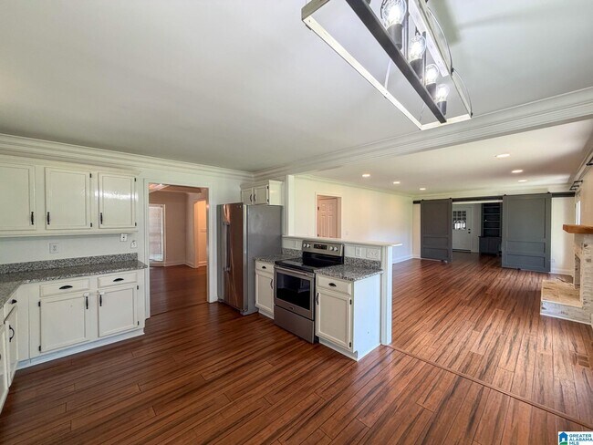 Building Photo - 649 Olde Towne Ln