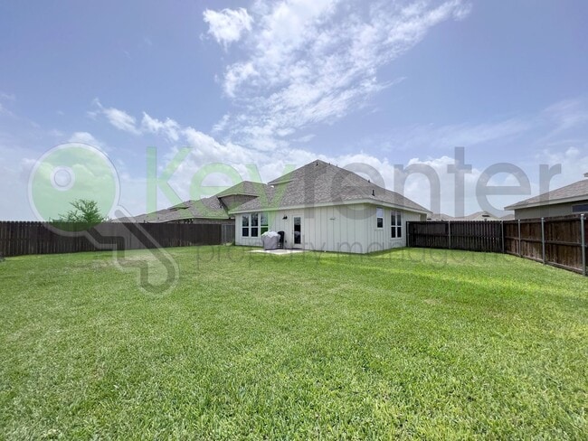 Building Photo - 5716 River Rd
