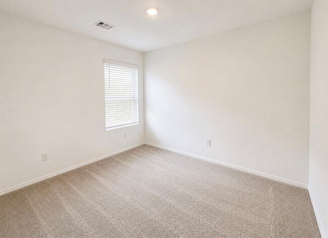 Building Photo - 12917 Florence Ln