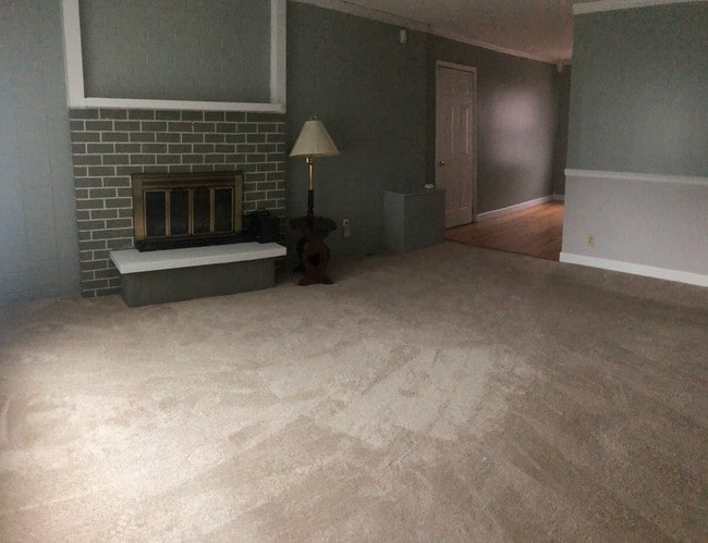 Building Photo - 8214 Shibler Dr