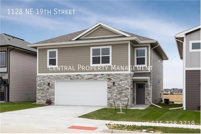 Primary Photo - 1128 NE 19th St