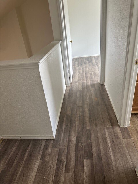 Building Photo - 8611 Green Cedar Dr