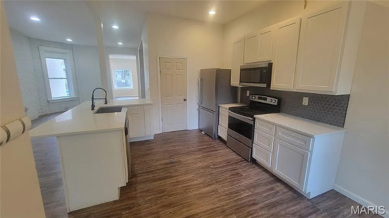 Building Photo - 3614 Iowa Ave