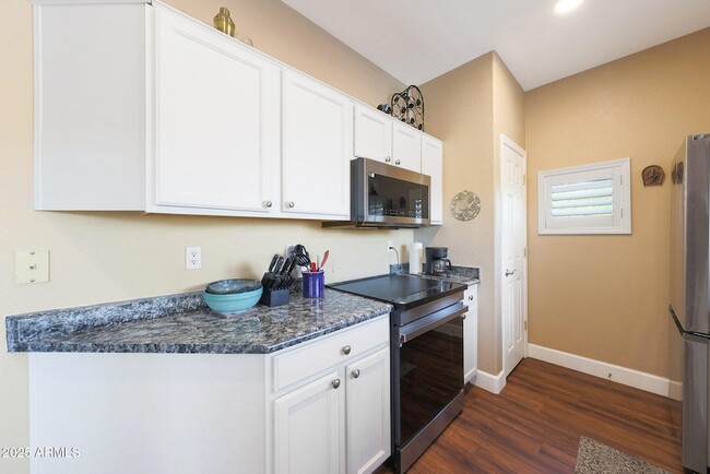 Building Photo - 13804 N Saguaro Blvd