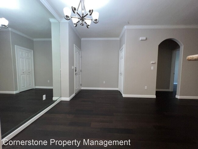 Building Photo - 2 br, 2 bath House - 801 S Winchester Blvd...