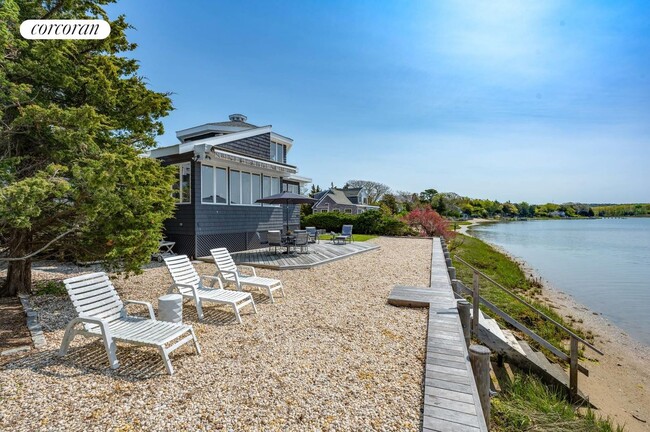 Building Photo - 248 Towd Point Rd