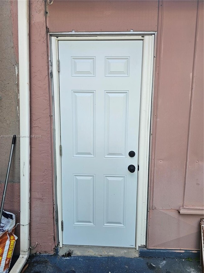 Building Photo - 7731 Indigo St