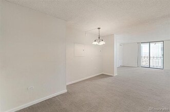 Building Photo - 1020 15th St