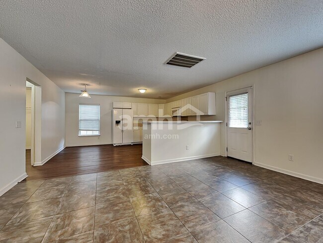 Building Photo - 132 Wildberry Ln