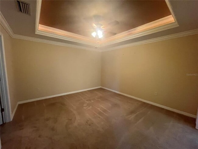 Building Photo - 12660 SW Lakeside Dr