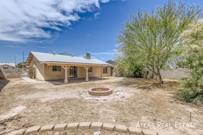 Building Photo - 5370 Bridgette Way