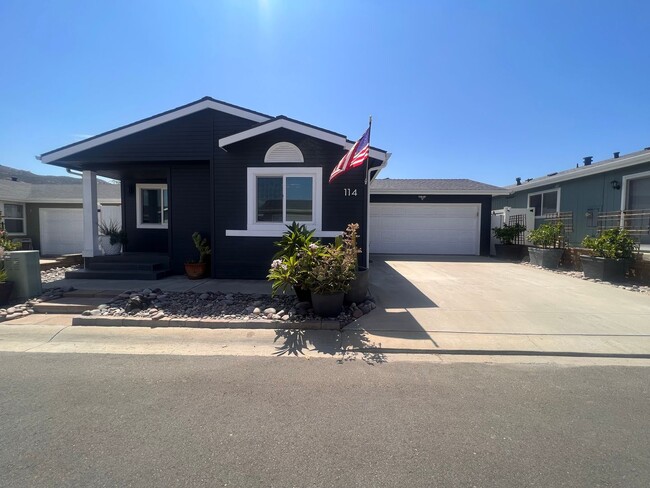 Building Photo - UPGRADED 3BR/2BA Manufactured HOME in Wood...