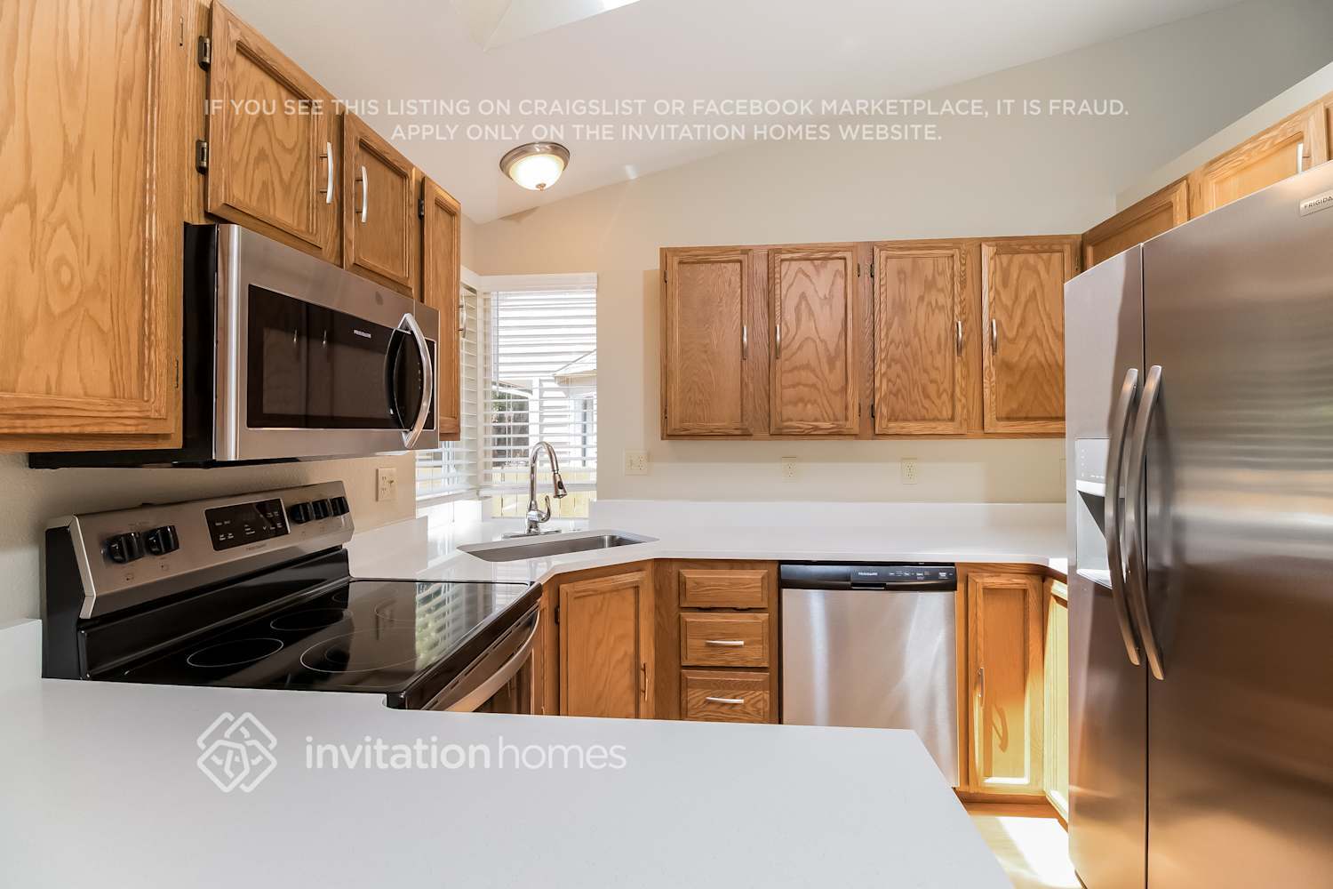 Building Photo - 833 SW 313th Ct