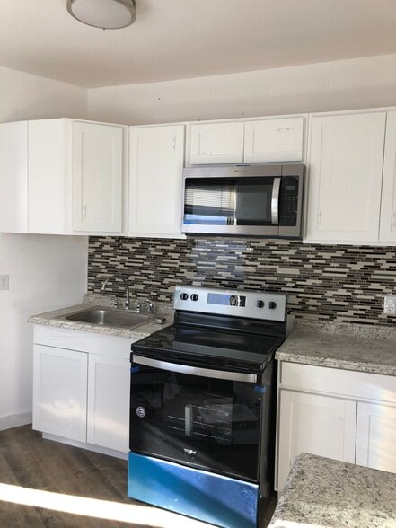 Building Photo - 61 Exchange St