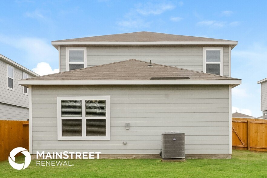 Building Photo - 810 Shady Brk