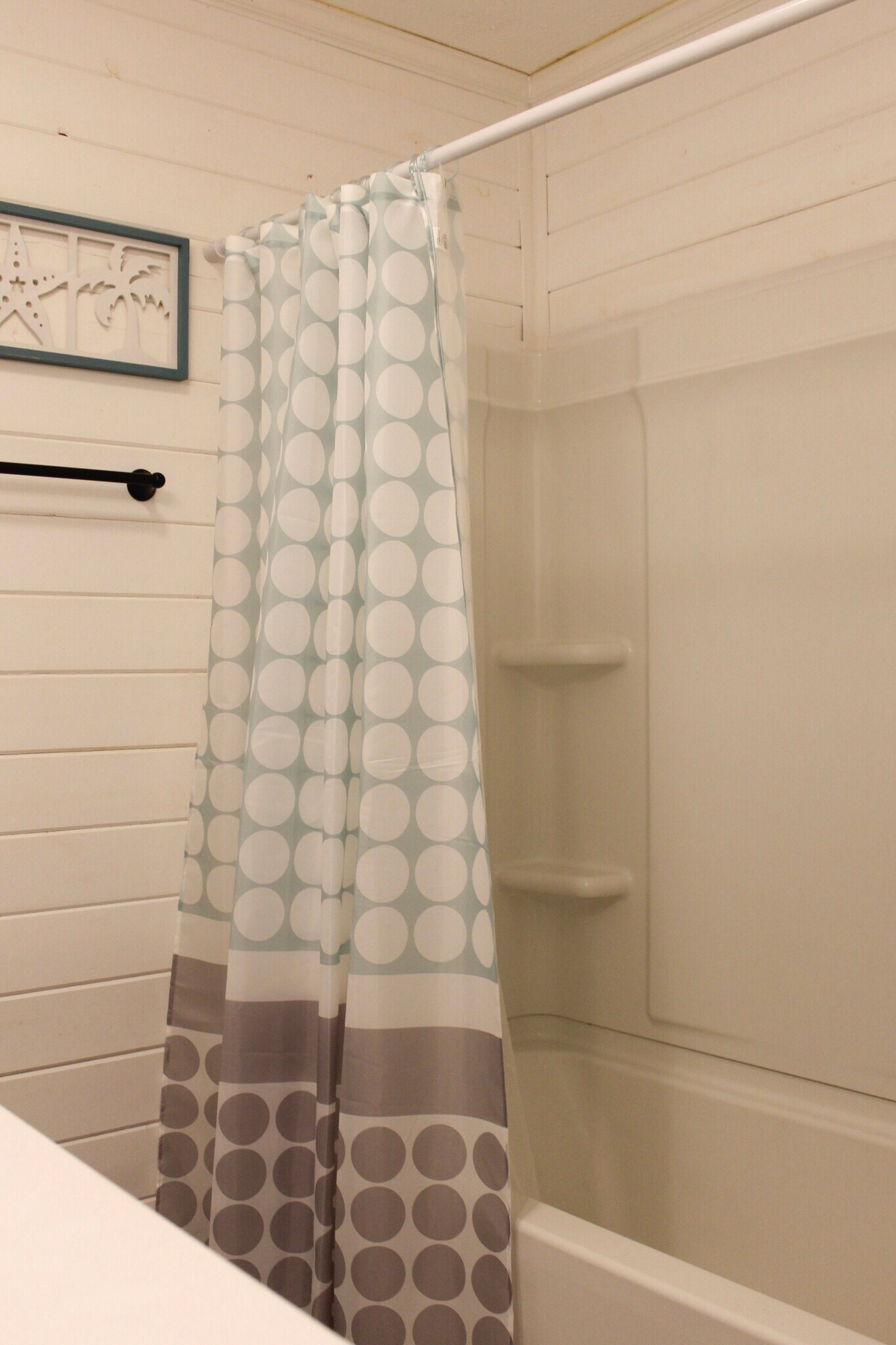 Building Photo - 1213 Park Dr