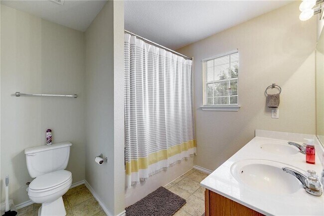 Building Photo - 1432 Anise Dr