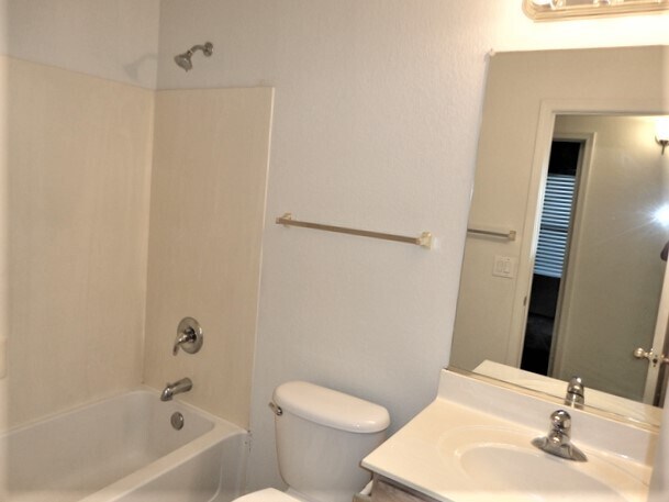 Building Photo - 11436 E Pronghorn Ave
