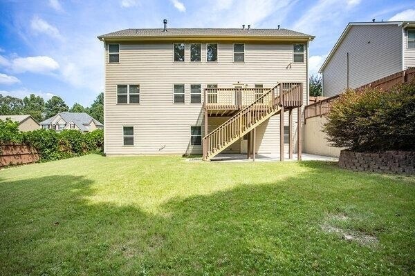 Building Photo - 2295 Manor View