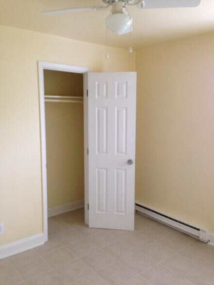 Apt B - 9554 19th Bay St