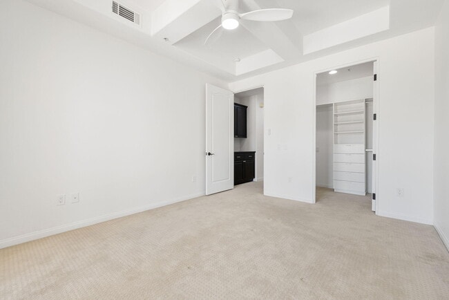 Building Photo - 2801 Via Calderia