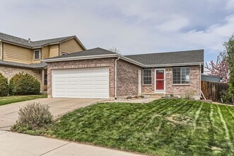Building Photo - Sweet Little House In Westlake