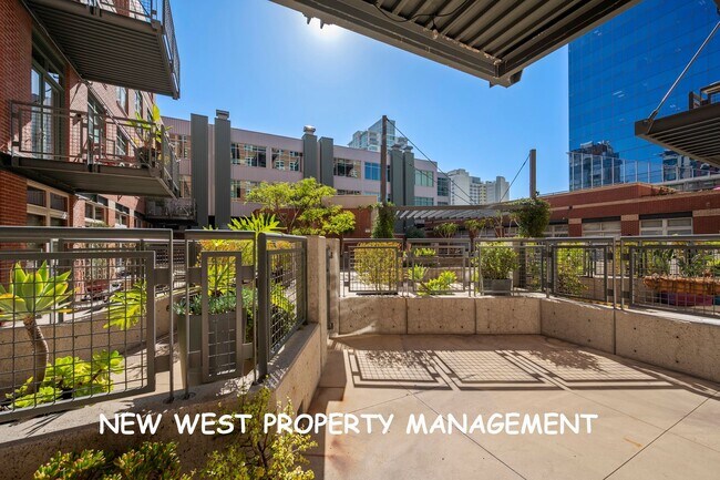 Building Photo - Expansive East Village 2-Bedroom at Parklo...