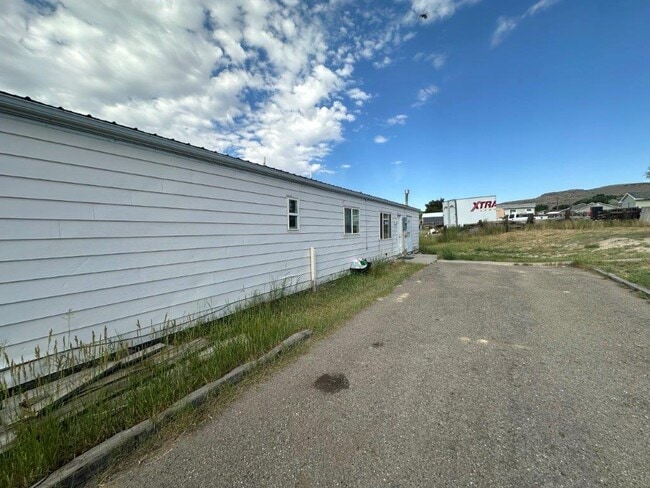 Building Photo - 1313 Sigma Dr
