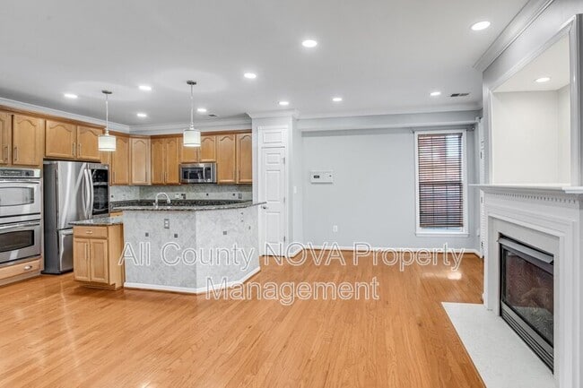 Building Photo - 2729 Celestial Dr