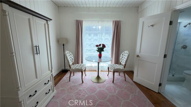 Building Photo - 327 Aster St